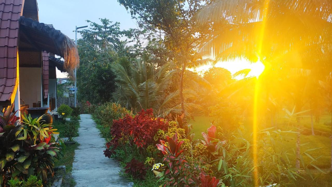 Appartamento Bale Kembang Kuning Tetebatu Esterno foto